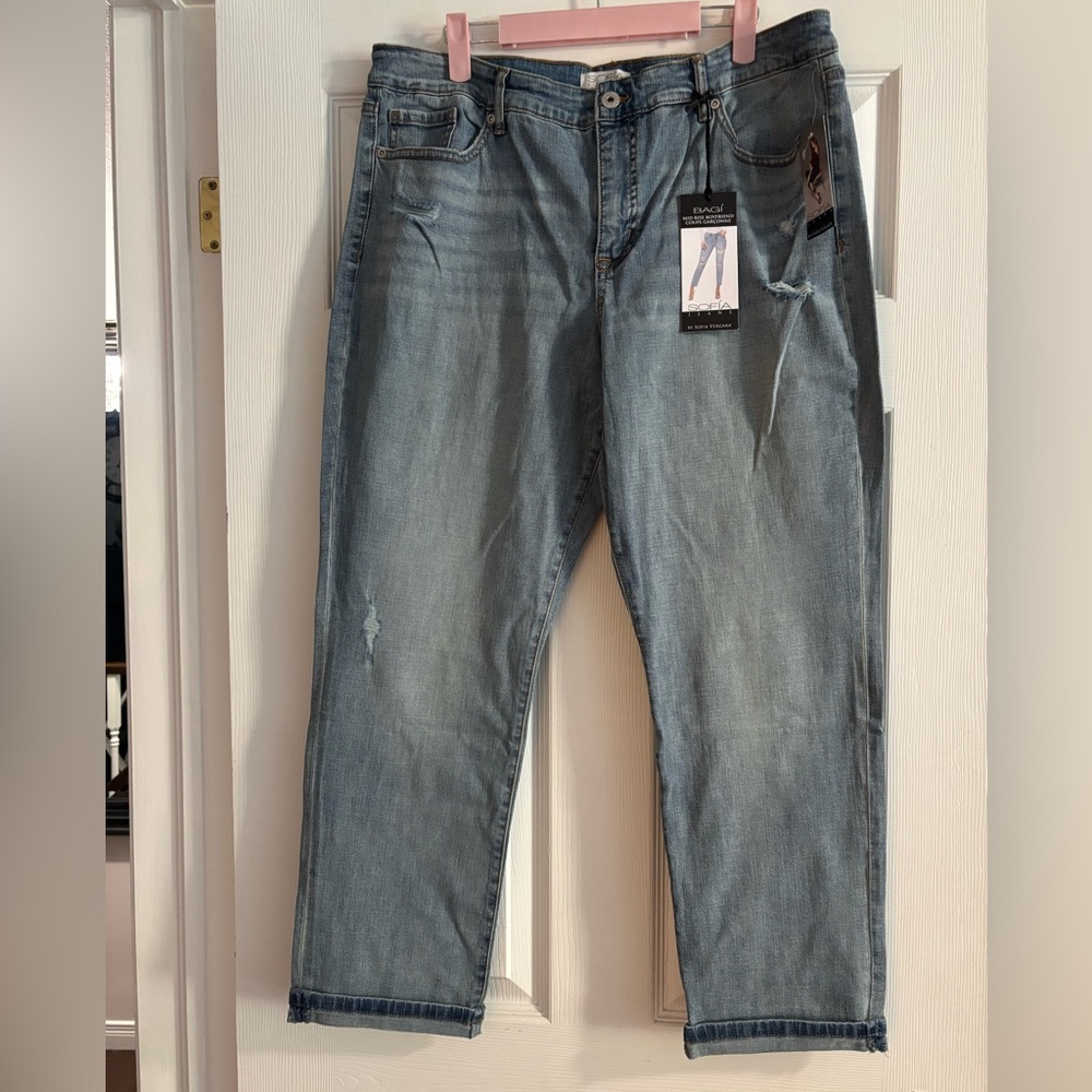 Women's Light Blue Cropped Jeans